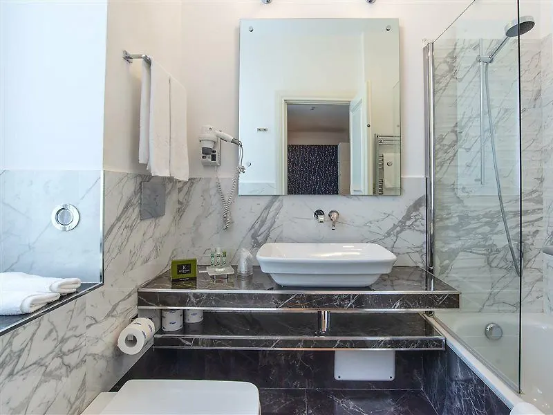 Hotel Damaso Roma 3*,
